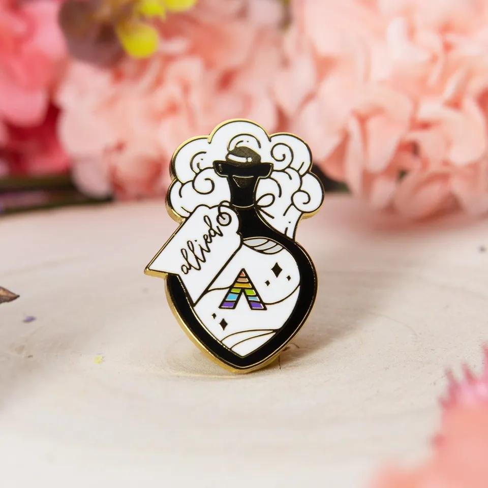 miamouz-pride-potion-allied-flag-pin-emaille-pin-gold image 1