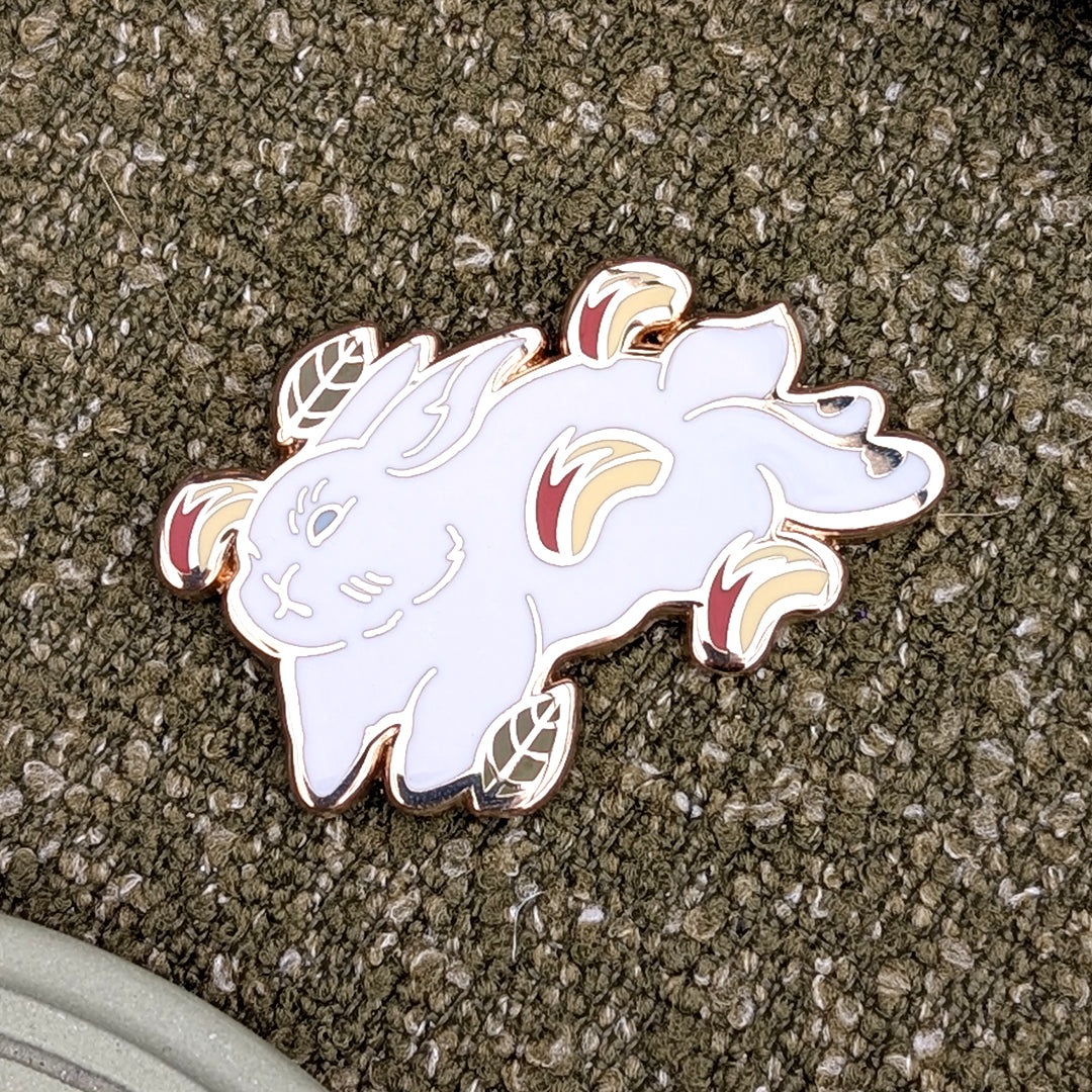 katzenjammerpins-apple-bun-hard-enamel-pin-schwarz image 4