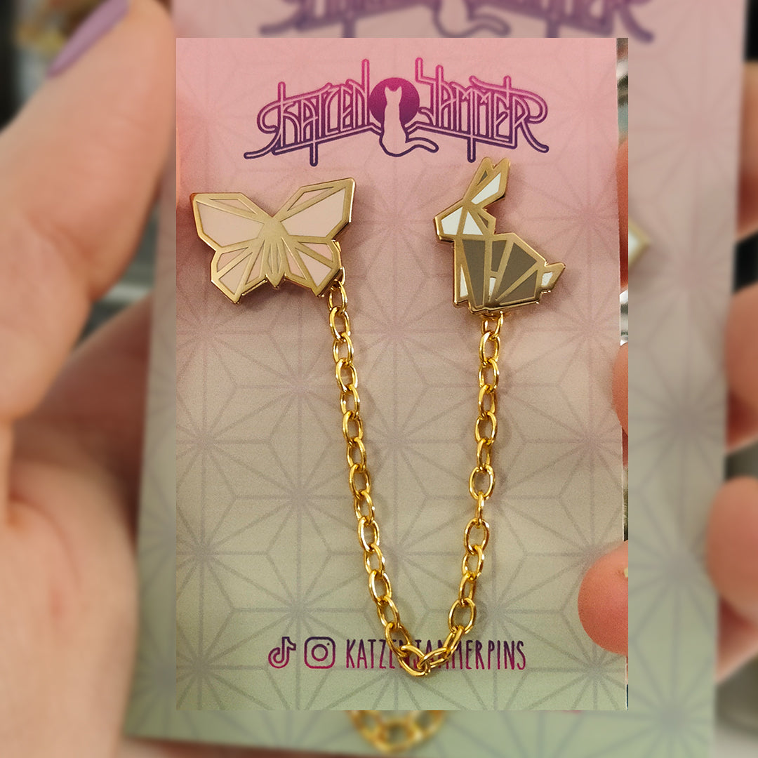 katzenjammerpins-origami-bunny-hard-enamel-pin-mini image 2