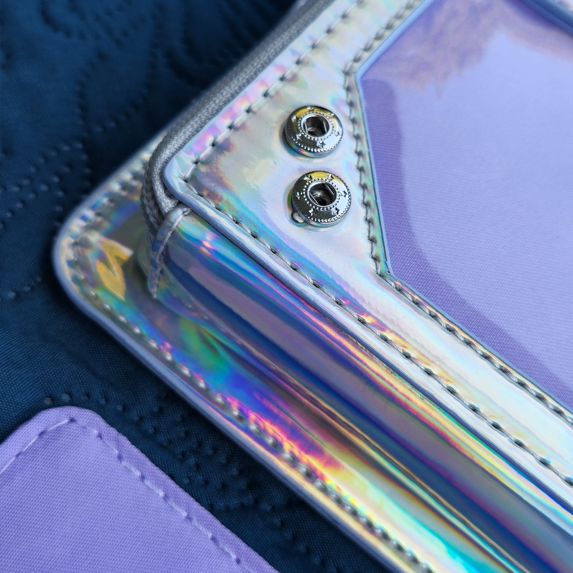 katzenjammerpins-ita-bag-bauchtasche-holo-fenster image 3