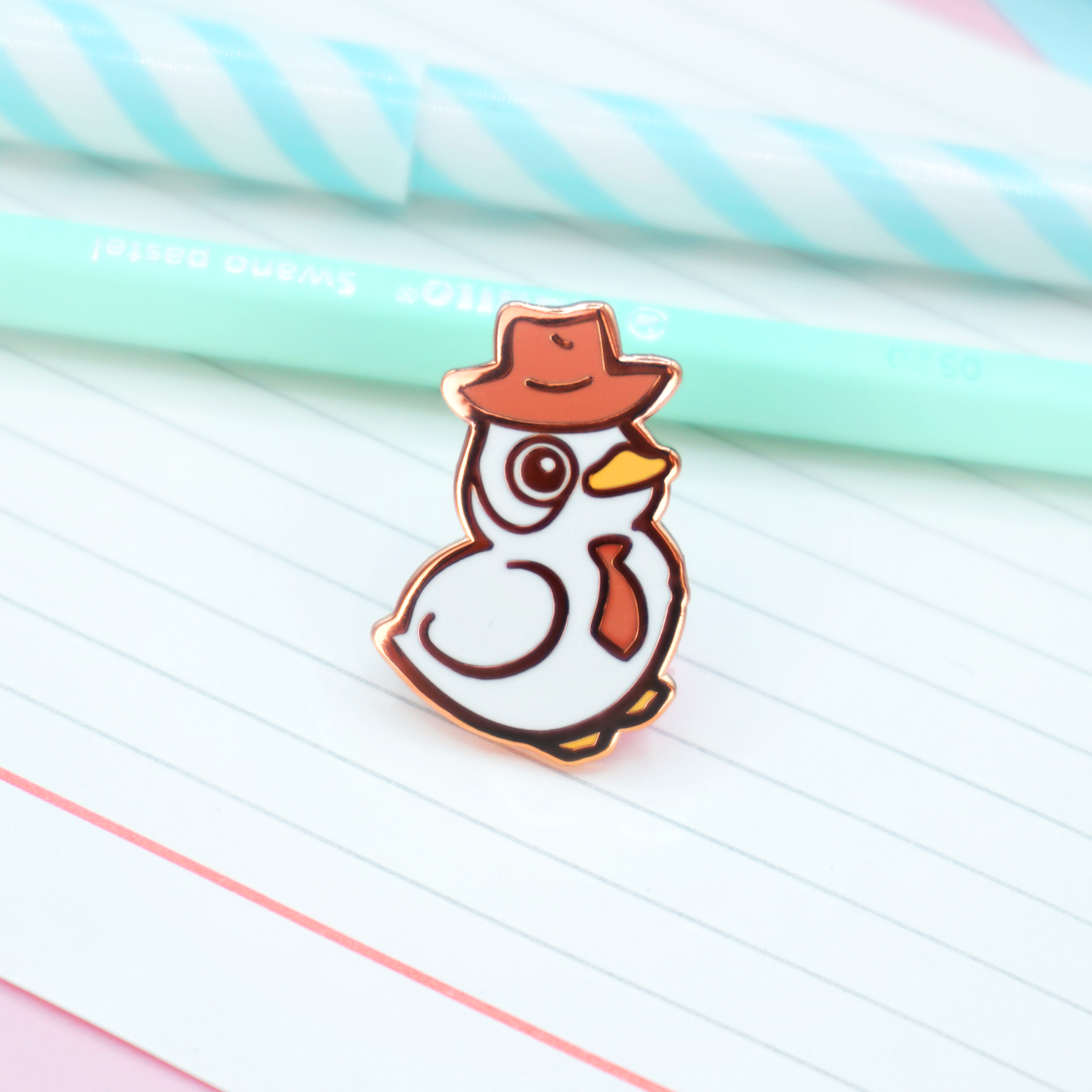 miamouz-enamel-pins-duck-detective-emaille-pin-27-mm image 1