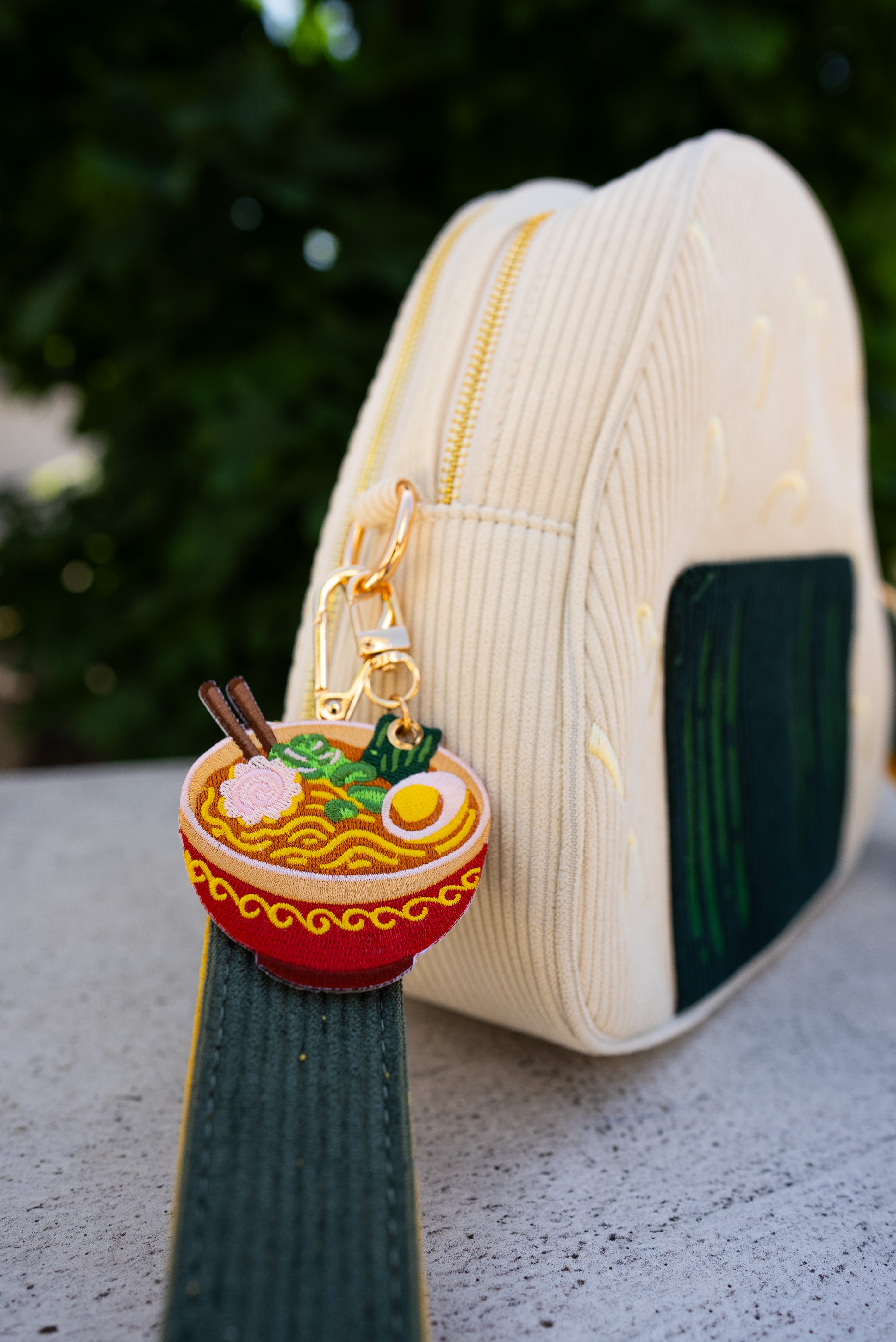 kabujiro-ramen-bowl-charm-stick-anh-nger-bestickt image 3