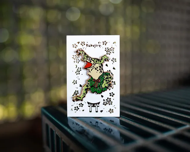 kabujiro-enamel-pins-prancing-frog-emaille-pin-42x50mm image 1