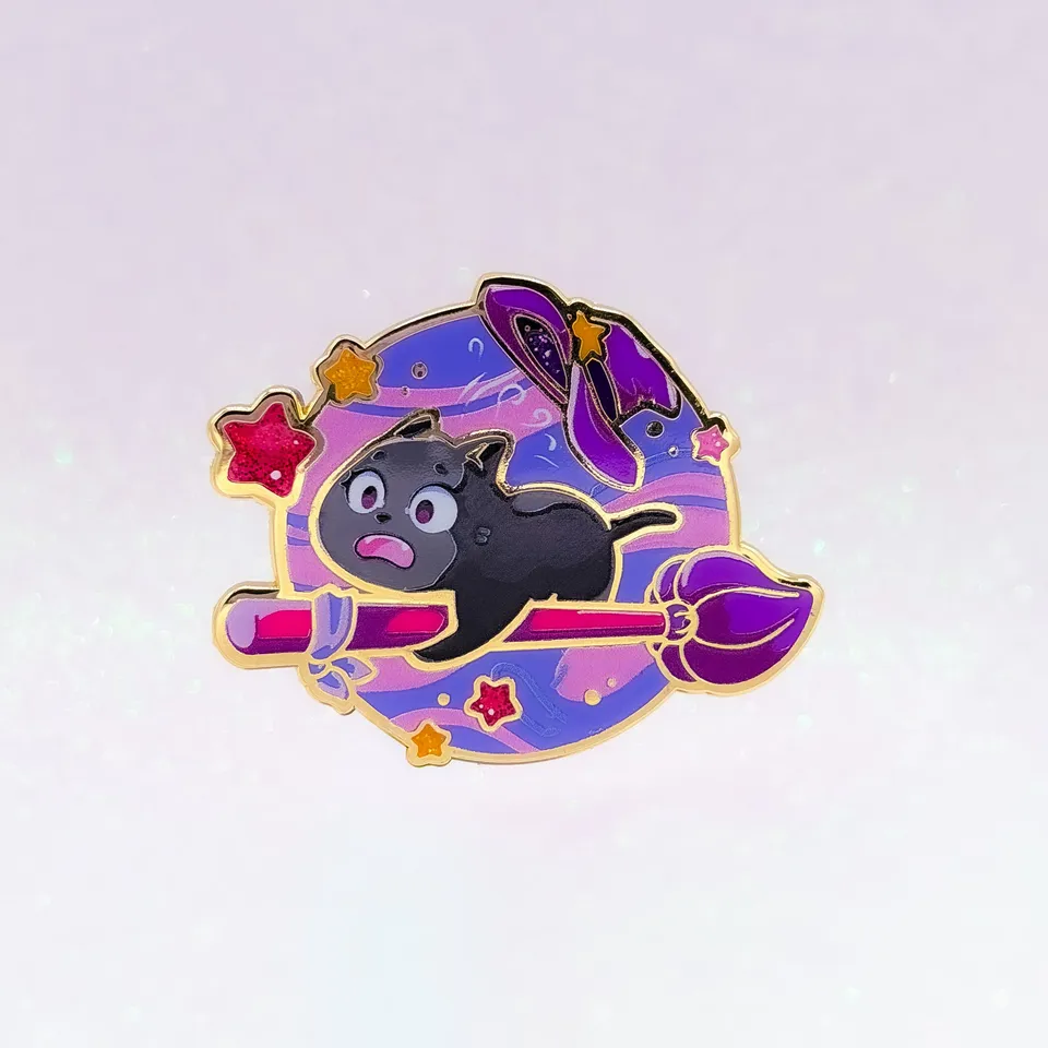 miamouz-a-witchy-escape-emaille-pin-katze-gold-40x50-mm image 1