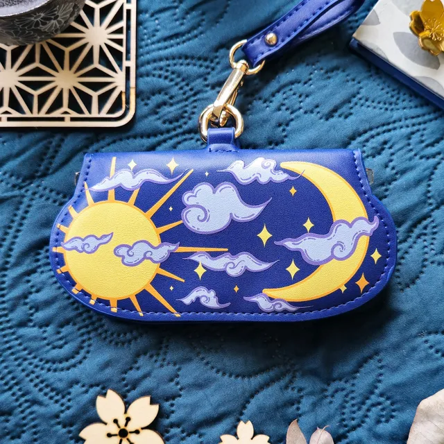 katzenjammerpins-sun-and-moon-brillenhalter-standard image 1