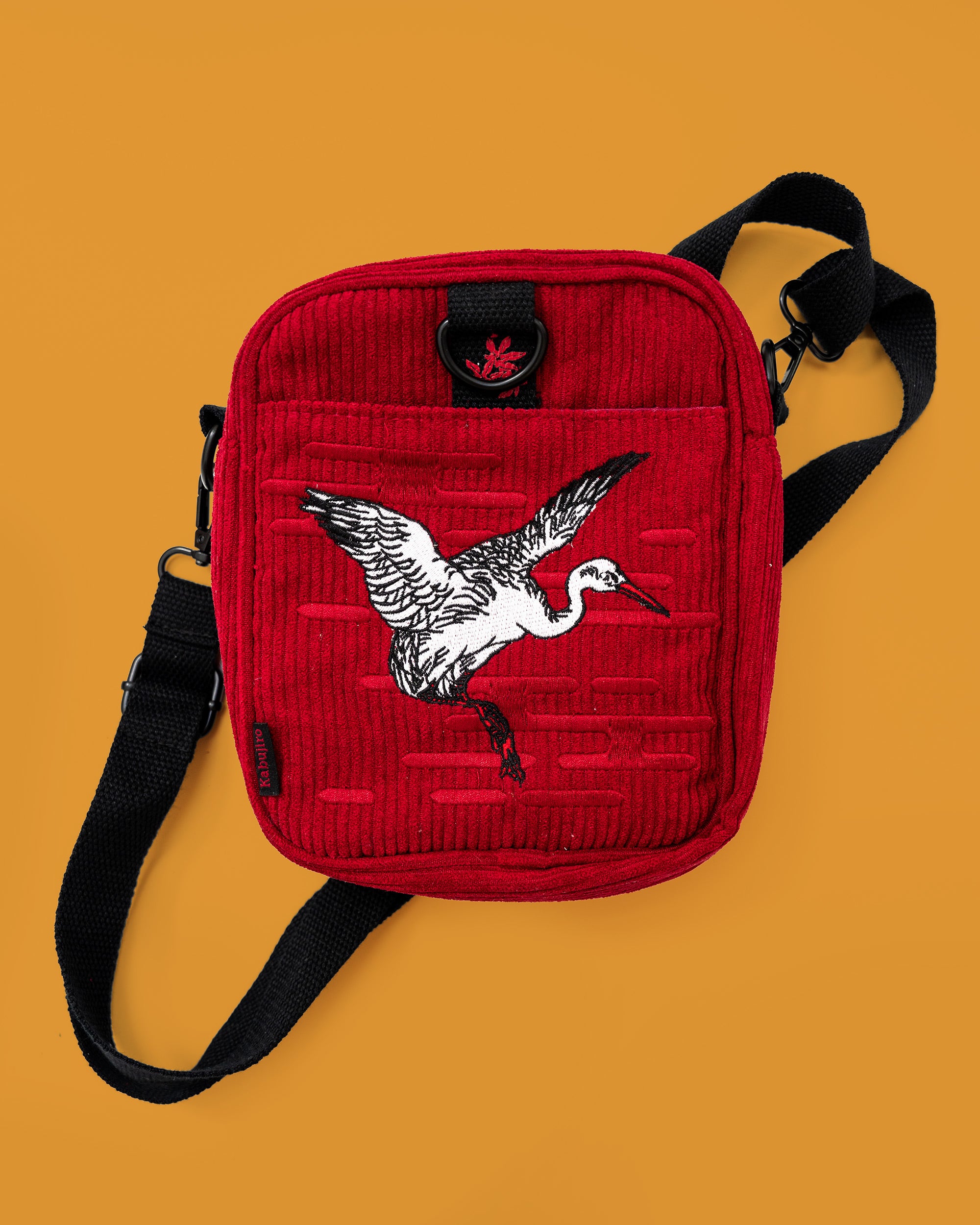 kabujiro-red-crane-crossbody-bag-umh-ngetasche-15x18 image 1