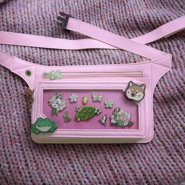 katzenjammerpins-ita-bag-pink-bauchtasche-sichtfenster image 1